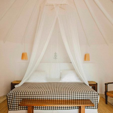 Les Bains Gardians Hotel Saintes-Maries-de-la-Mer Eksteriør billede